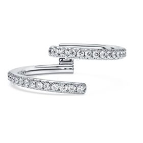 Anello a fascia aperta Eternity con diamanti sintetici 0,2 carati in totale, forma rotonda, oro bianco 14K Anello a fascia aperta Eternity con diamanti sintetici 0,2 carati in totale, forma rotonda, oro bianco 14K