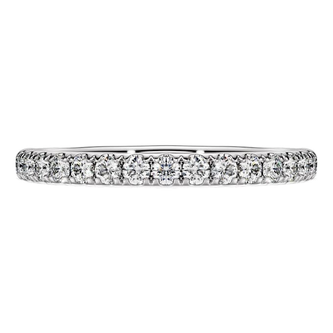 Anello a fascia Eternity con diamanti sintetici 0,4 ct in totale, forma rotonda, argento sterling Anello a fascia Eternity con diamanti sintetici 0,4 ct in totale, forma rotonda, argento sterling