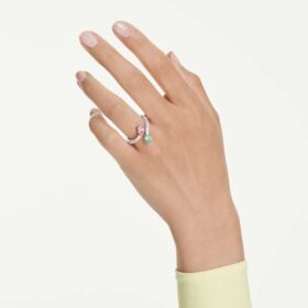 Anello aperto Ariana Grande X Swarovski con tagli misti, multicolore, placcato in rodio Anello aperto Ariana Grande X Swarovski con tagli misti, multicolore, placcato in rodio