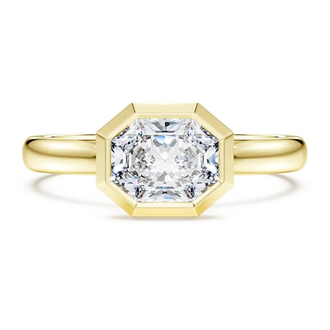 Anello con castone ottagonale, diamanti sintetici 1,0 ct totali, forma ottagonale, oro giallo 14K Anello con castone ottagonale, diamanti sintetici 1,0 ct totali, forma ottagonale, oro giallo 14K