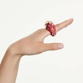 Anello con motivo Idyllia, tagli misti, fragola, rosso, placcato oro