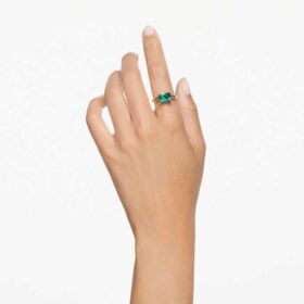 Anello da cocktail Stilla con taglio rettangolare, verde, placcato oro