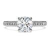 Anello Eternity Solitaire con diamanti sintetici da laboratorio 1,2 Ct in totale, forma rotonda, oro bianco 14K Anello Eternity Solitaire con diamanti sintetici da laboratorio 1,2 Ct in totale, forma rotonda, oro bianco 14K