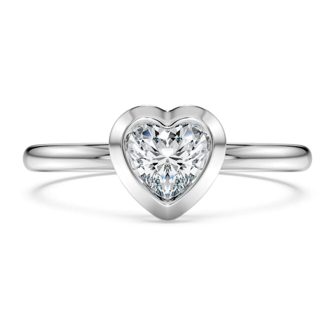 Anello solitario Eternity con diamanti sintetici da 0,5 carati in totale, a forma di cuore, in argento sterling Anello solitario Eternity con diamanti sintetici da 0,5 carati in totale, a forma di cuore, in argento sterling