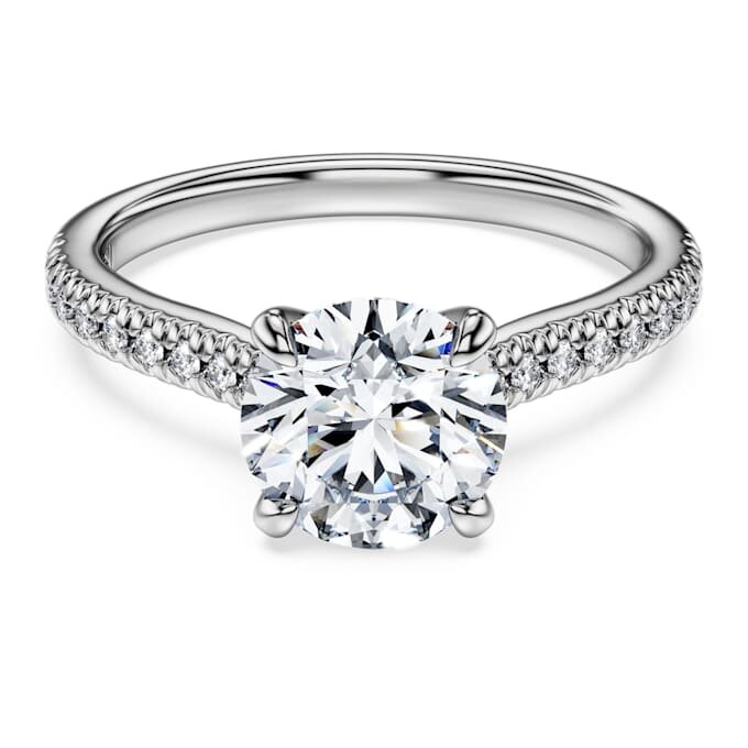Anello solitario Eternity con diamanti sintetici da 1,7 carati in totale, forma rotonda, oro bianco 14K Anello solitario Eternity con diamanti sintetici da 1,7 carati in totale, forma rotonda, oro bianco 14K