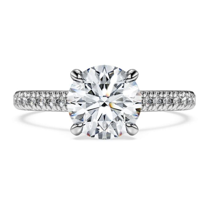 Anello solitario Eternity con diamanti sintetici da 1,7 carati in totale, forma rotonda, oro bianco 14K Anello solitario Eternity con diamanti sintetici da 1,7 carati in totale, forma rotonda, oro bianco 14K