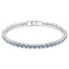 Bracciale tennis Imber Emily con cristalli a taglio rotondo, blu, placcato in rodio Bracciale tennis Imber Emily con cristalli a taglio rotondo, blu, placcato in rodio