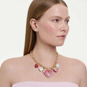 Collana Idyllia con ciondoli di diverse forme, cuore, chiave, multicolore, placcata in oro