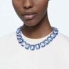 Collana Millenia con cristalli oversize, taglio ottagonale, blu, placcata in rodio Collana Millenia con cristalli oversize, taglio ottagonale, blu, placcata in rodio