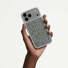 Custodia per smartphone con cristalli a fondo piatto, iPhone® 17 Pro Max, color argento