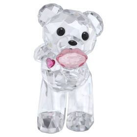 Kris Bear: un bacio pieno d’amore