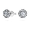 Orecchini a bottone Eternity Halo con diamanti sintetici 0,45 carati in totale, forma rotonda, argento sterling Orecchini a bottone Eternity Halo con diamanti sintetici 0,45 carati in totale, forma rotonda, argento sterling