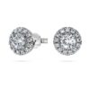 Orecchini a bottone Eternity Halo con diamanti sintetici 0,75 carati in totale, forma rotonda, oro bianco 14K Orecchini a bottone Eternity Halo con diamanti sintetici 0,75 carati in totale, forma rotonda, oro bianco 14K