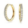 Orecchini a cerchio Eternity con diamanti sintetici 0,5 ct totali, forma rotonda, oro giallo 14K Orecchini a cerchio Eternity con diamanti sintetici 0,5 ct totali, forma rotonda, oro giallo 14K