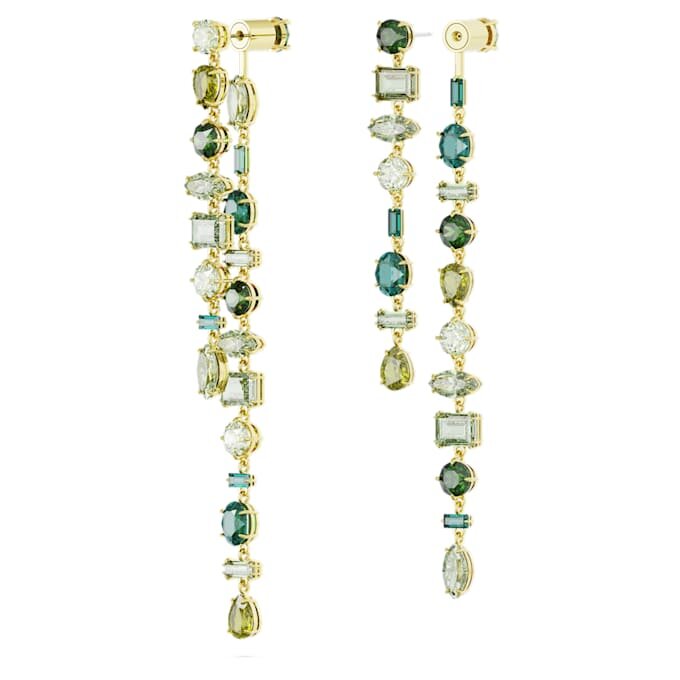 Orecchini pendenti Gema: design asimmetrico, tagli misti, extra lunghi, verdi, placcati in oro Orecchini pendenti Gema: design asimmetrico, tagli misti, extra lunghi, verdi, placcati in oro