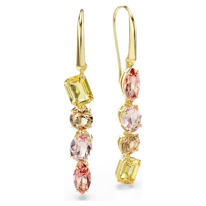 Orecchini pendenti Gema: design asimmetrico, tagli misti, rosa, placcati in oro Orecchini pendenti Gema: design asimmetrico, tagli misti, rosa, placcati in oro
