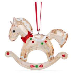 Ornamento natalizio “Holiday Cheers” a forma di cavallo a dondolo di pan di zenzero